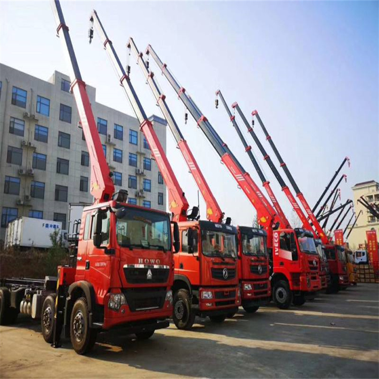 兖州租专业吊车电话