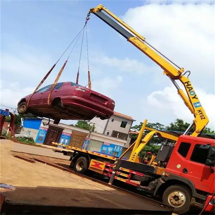 兖州吊车救援小汽车怎么吊