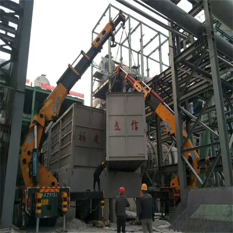 兖州折臂吊车租赁电话